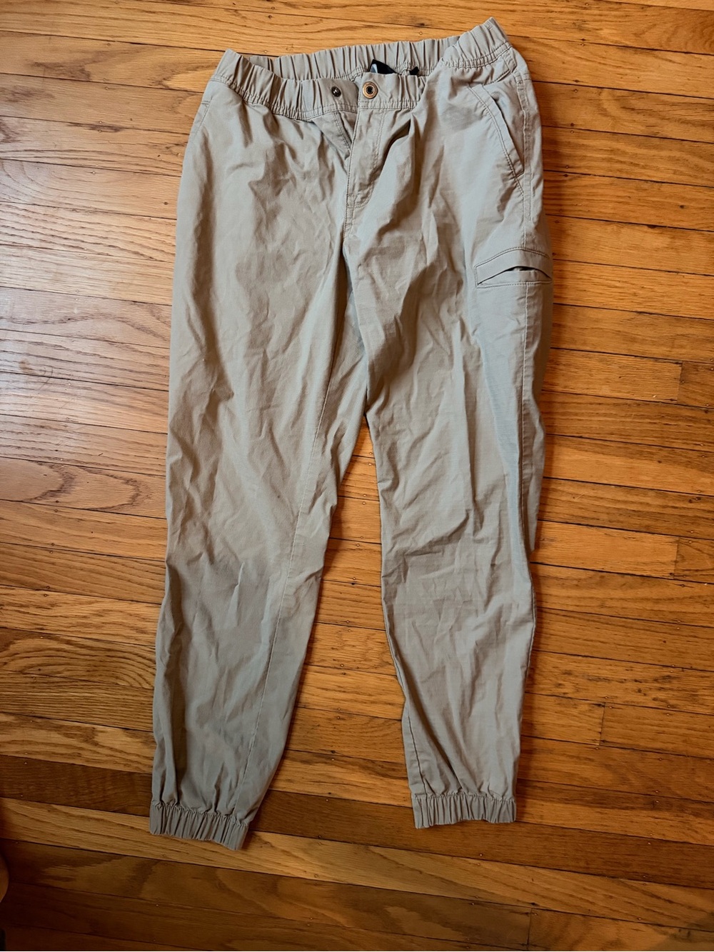 Prana Tan Elastic-Waist Cargo Joggers / Size 8
